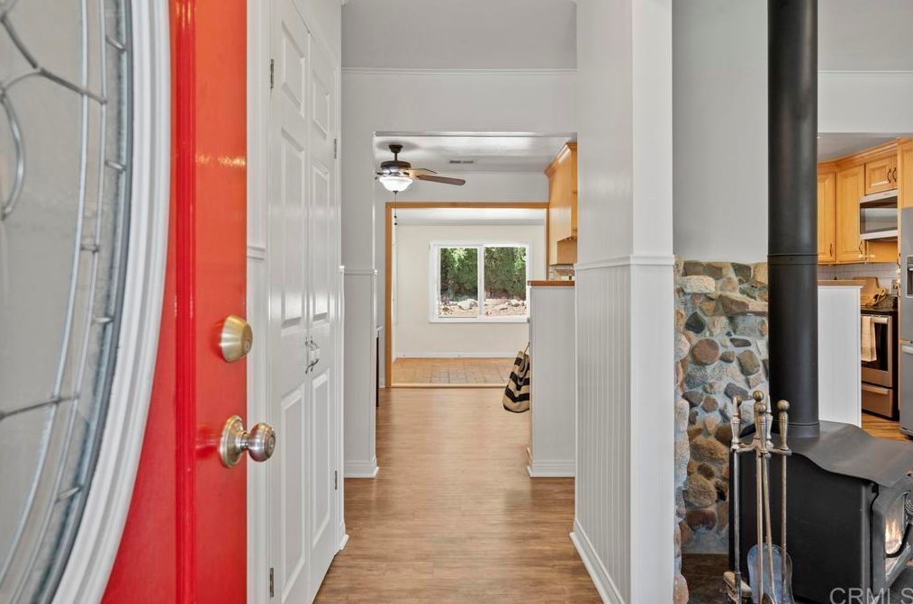 1605 Calavo Rd, Fallbrook CA  92028-4436 exterior