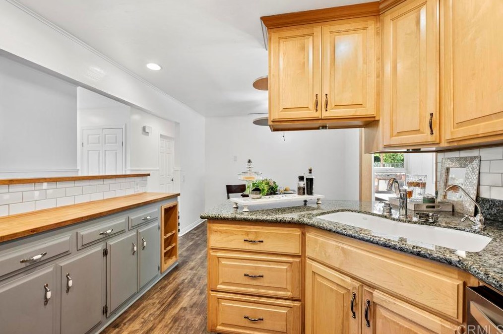 1605 Calavo Rd, Fallbrook CA  92028-4436 exterior
