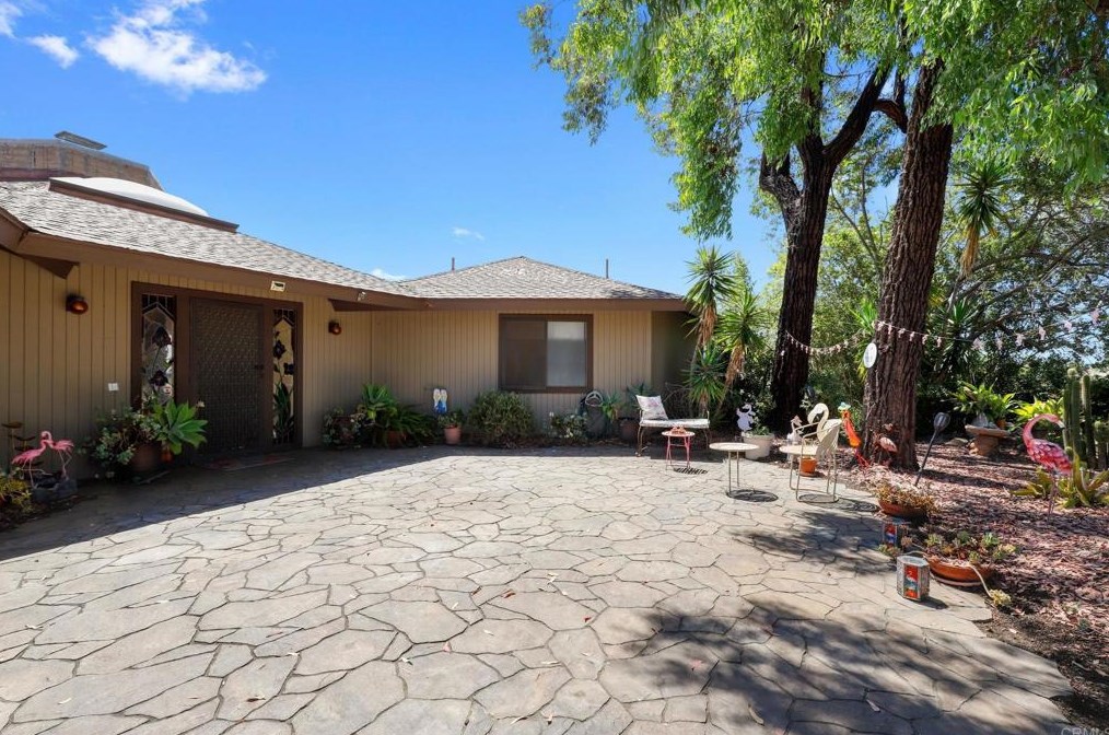 2916 Anaheim St, Escondido, CA 92025-7757