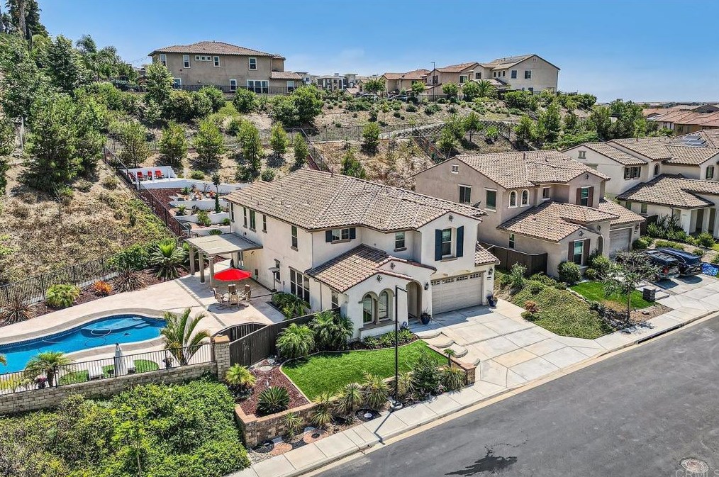 431 Machado Way, Vista, CA 92083