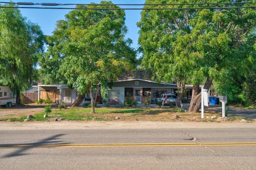 11840 Lakeside Ave, Lakeside, CA 92040