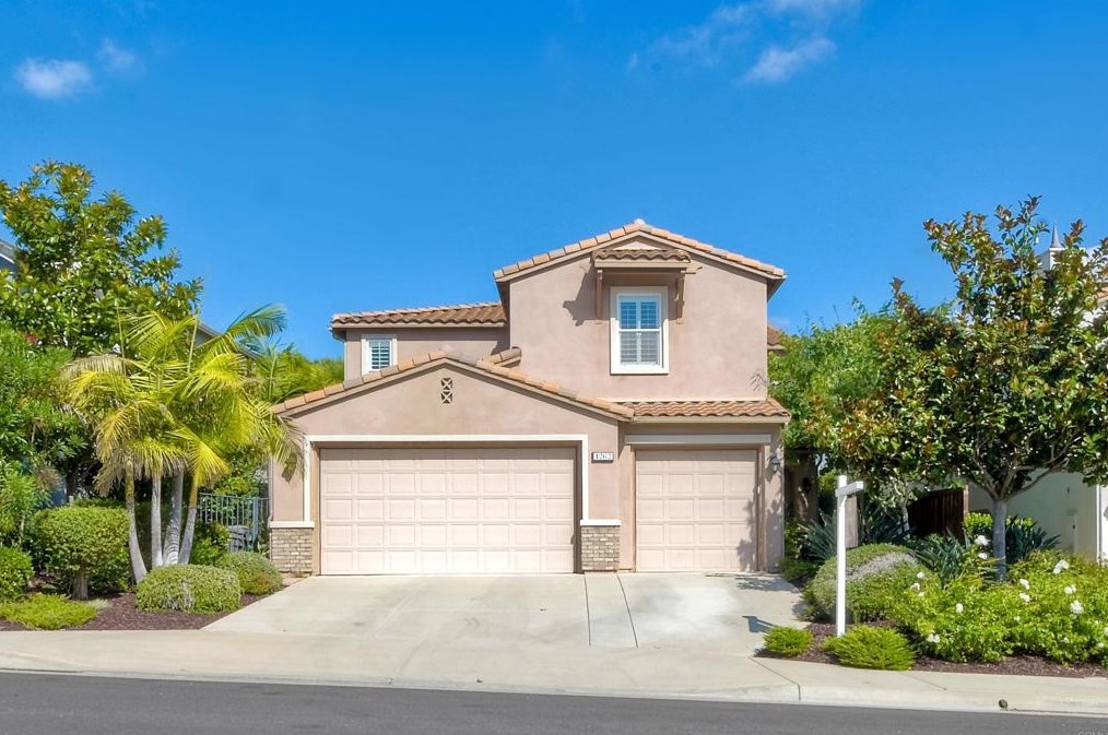 1262 Bellingham Dr, Oceanside, CA 92057