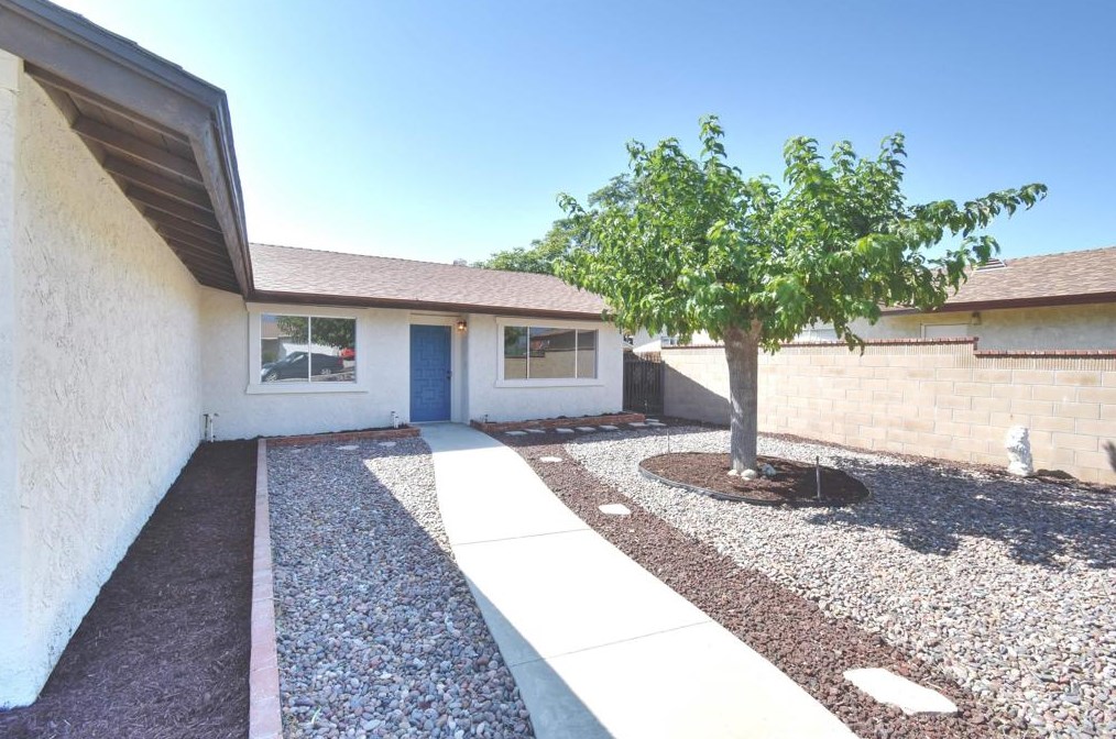 615 Franklin St, Hemet, CA 92543-6034