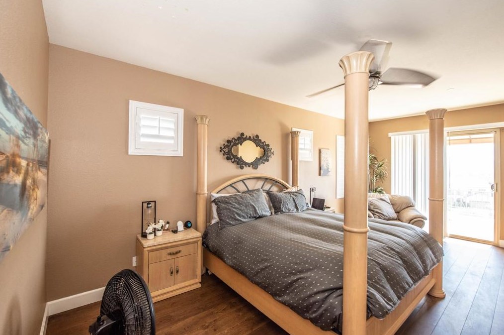 2589 Honeybell Ln, Escondido CA  92027-1847 exterior