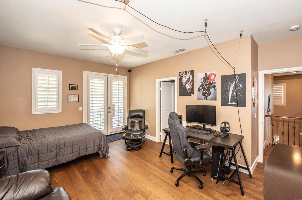 2589 Honeybell Ln, Escondido CA  92027-1847 exterior