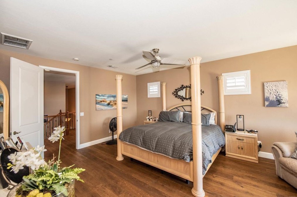 2589 Honeybell Ln, Escondido CA  92027-1847 exterior