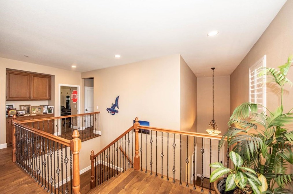 2589 Honeybell Ln, Escondido CA  92027-1847 exterior