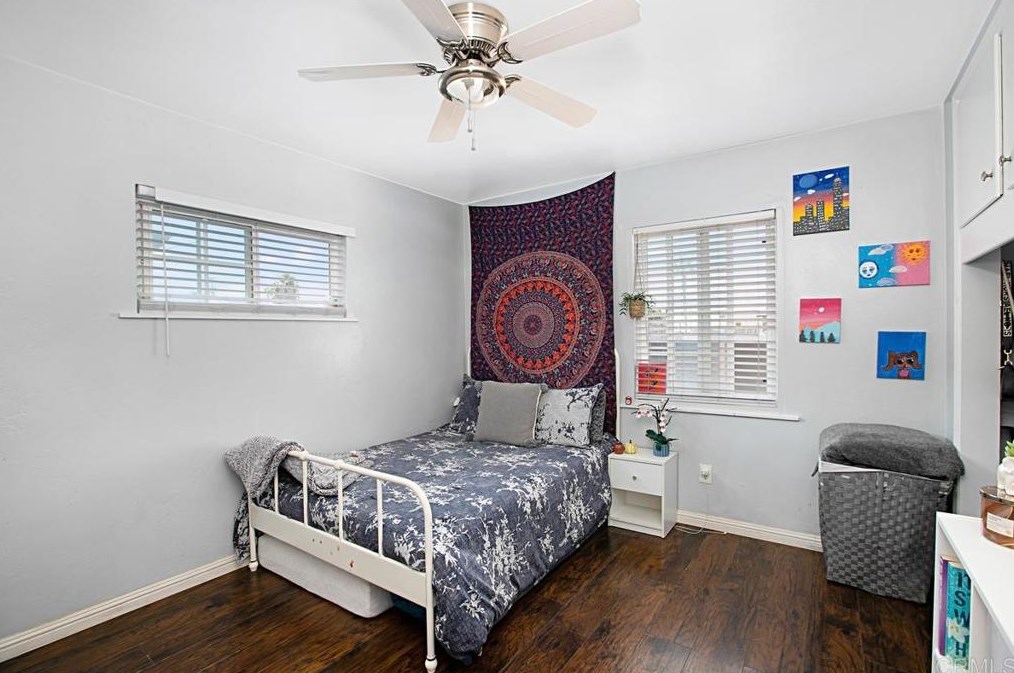 880 Ash Ave, Chula Vista CA 91910-5320 exterior