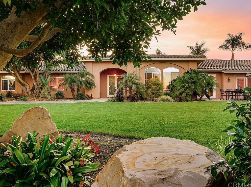 185 Morro Hills Rd, Fallbrook, CA 92028-9202
