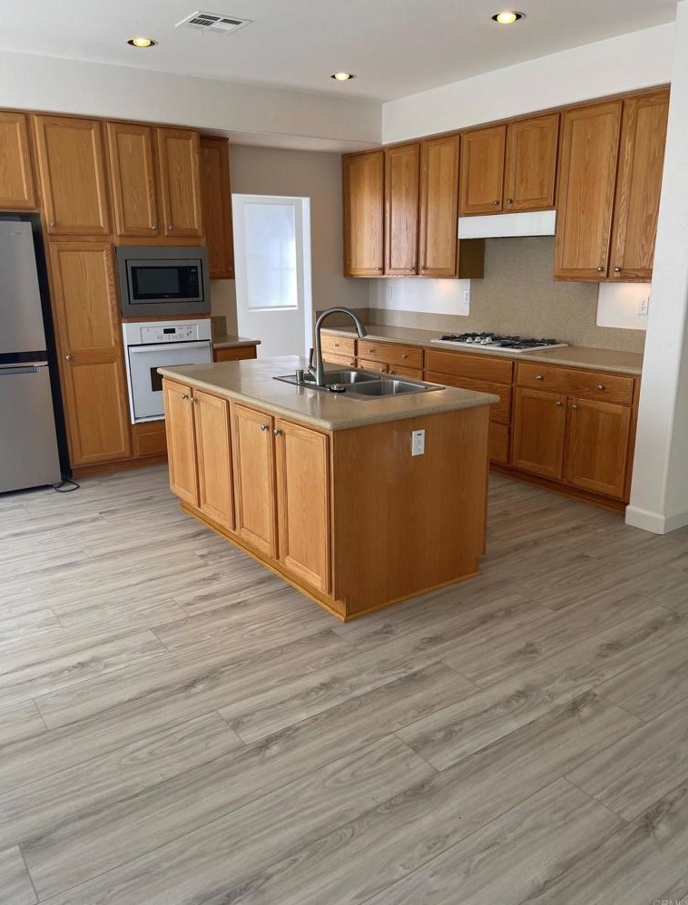 2905 Avenida Valera, Carlsbad, CA 92009