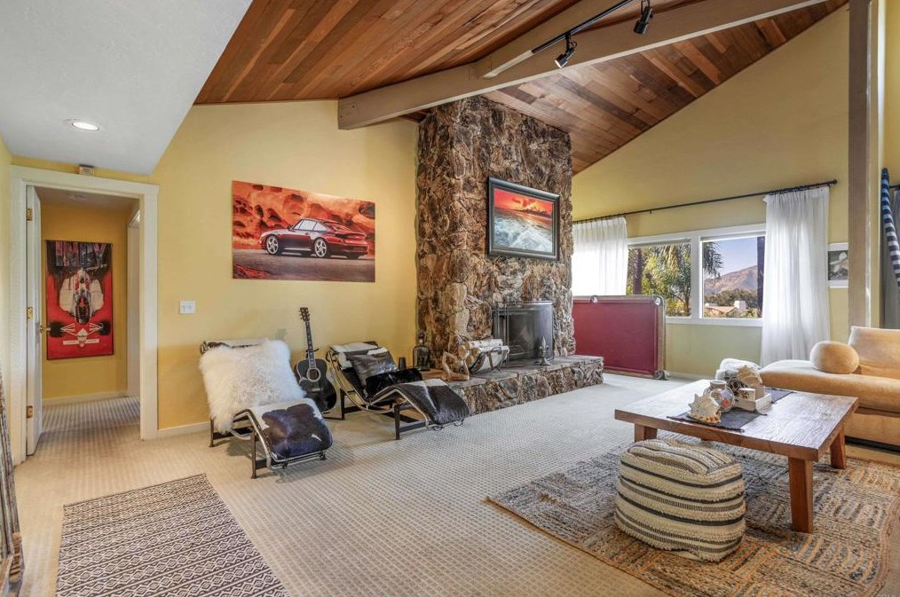 3365 Lake View Ter, Escondido, CA 92029-7701