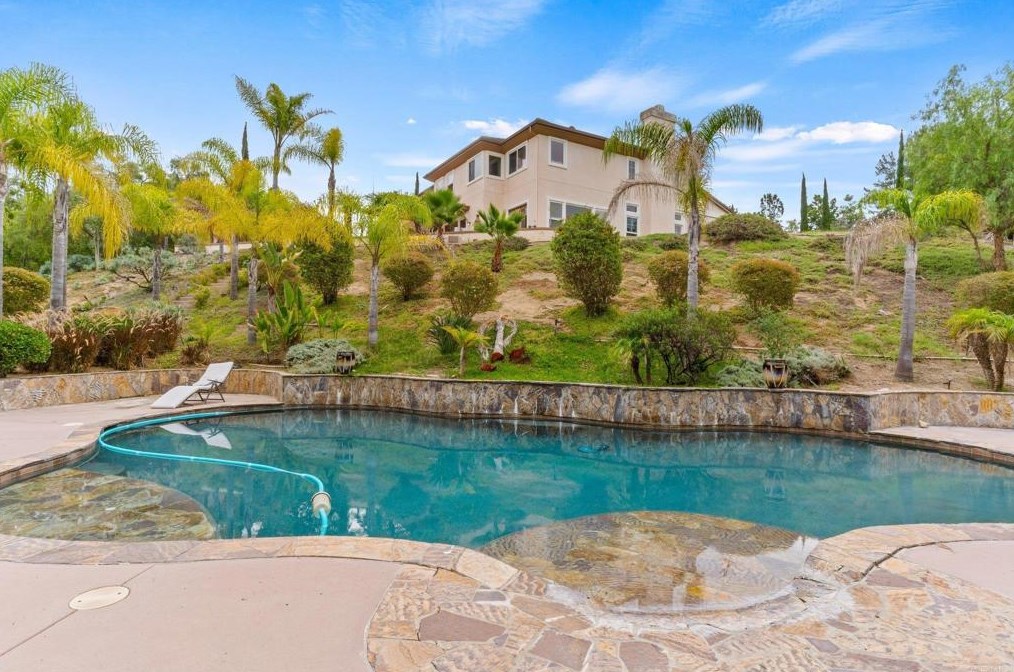 3737 Keri Way, Fallbrook, CA 92028