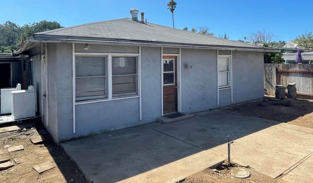 1038 W Chase Ave, El Cajon, CA 92020