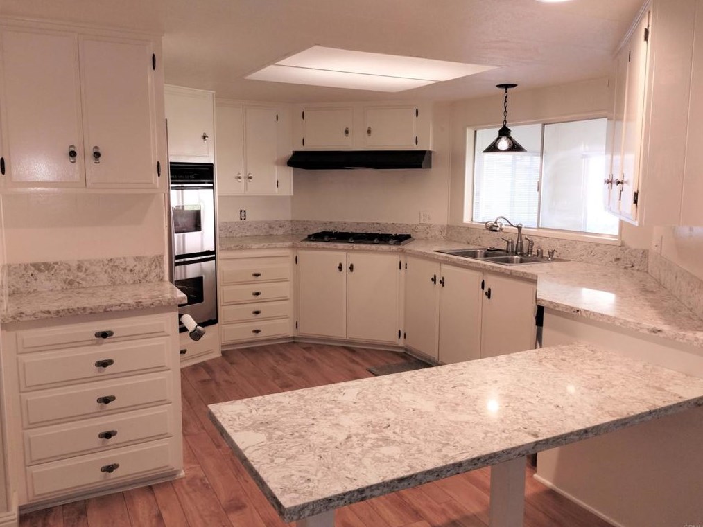 1175 La Moree #32, San Marcos, CA 92078