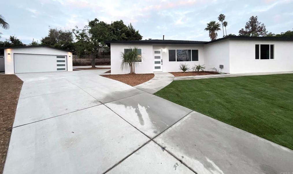 527 Mynah Pl, Vista, CA 92083