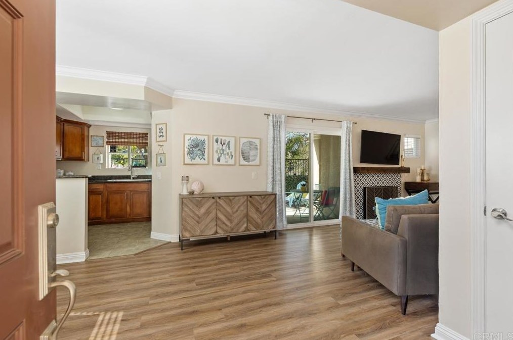407 Sea Cliff Way, Oceanside, CA 92056