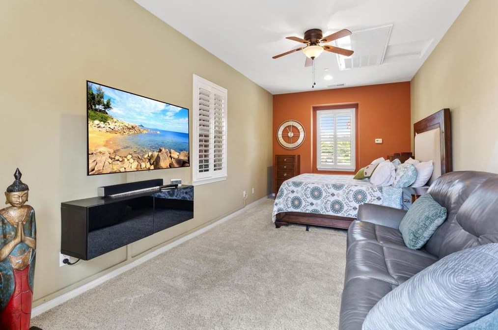 207 Clayton Parkinson Ct, Fallbrook CA  92028-2608 exterior