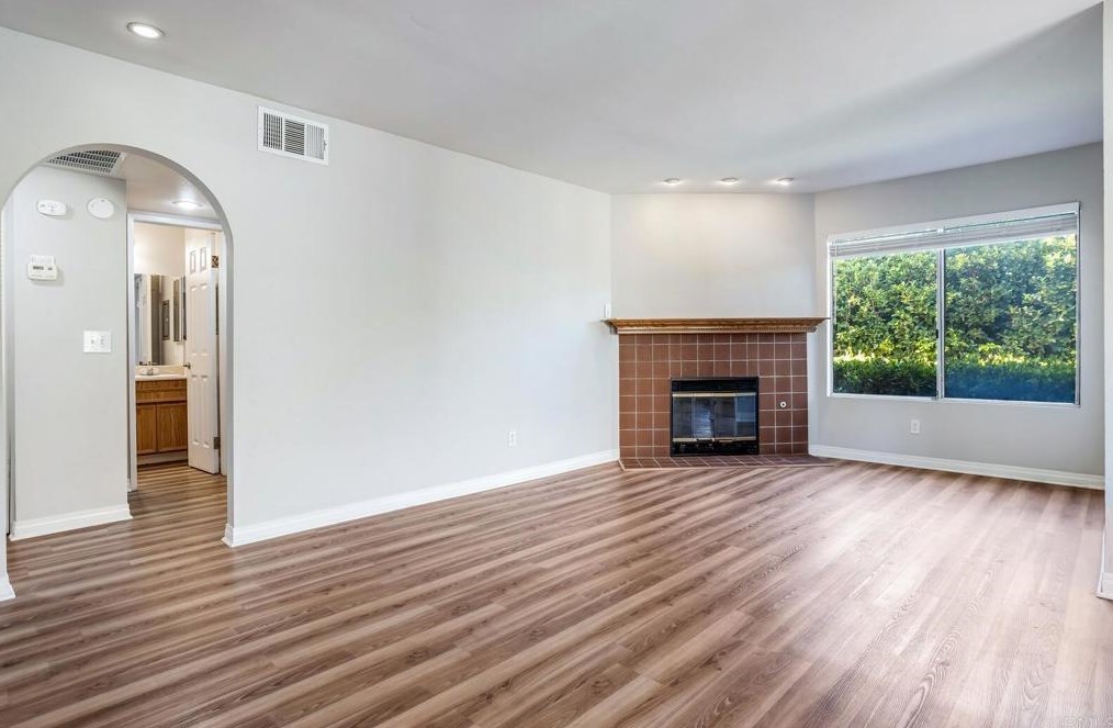 10709 Lisa Meadows Dr #d, Santee, CA 92071
