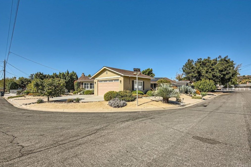 13230 Acton Ave, Poway, CA 92064