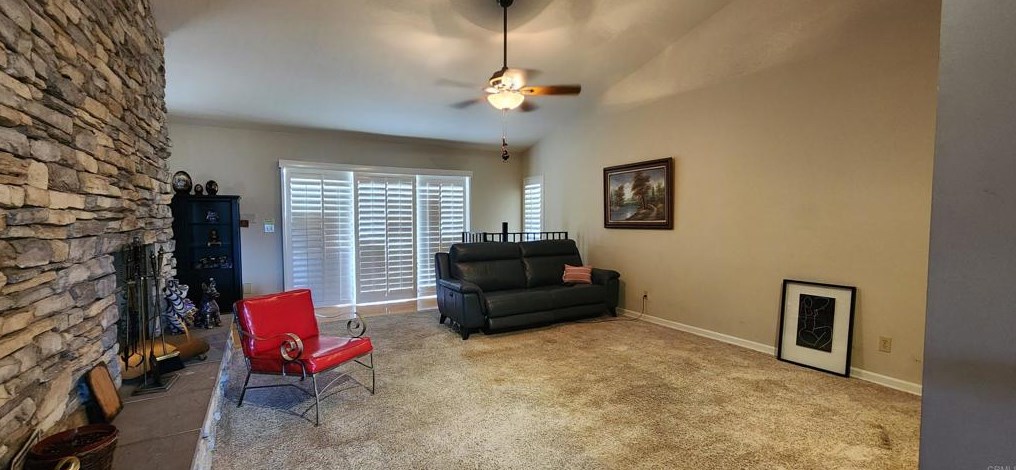 27430 Columbia St, Hemet CA  92544-8162 exterior