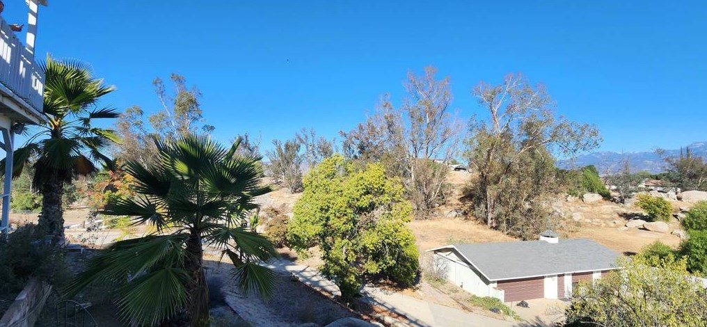 27430 Columbia St, Hemet CA  92544-8162 exterior