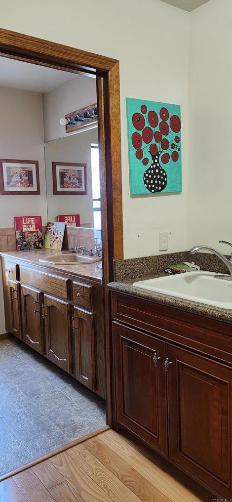 27430 Columbia St, Hemet CA  92544-8162 exterior