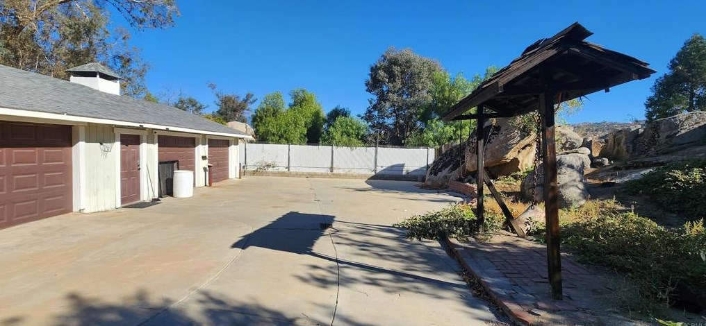 27430 Columbia St, Hemet CA  92544-8162 exterior