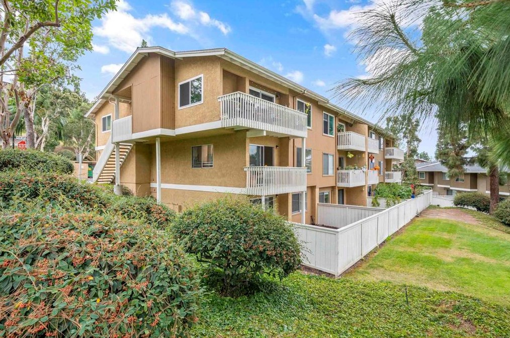 4228 Vista Del Rio Way #7, Oceanside, CA 92057