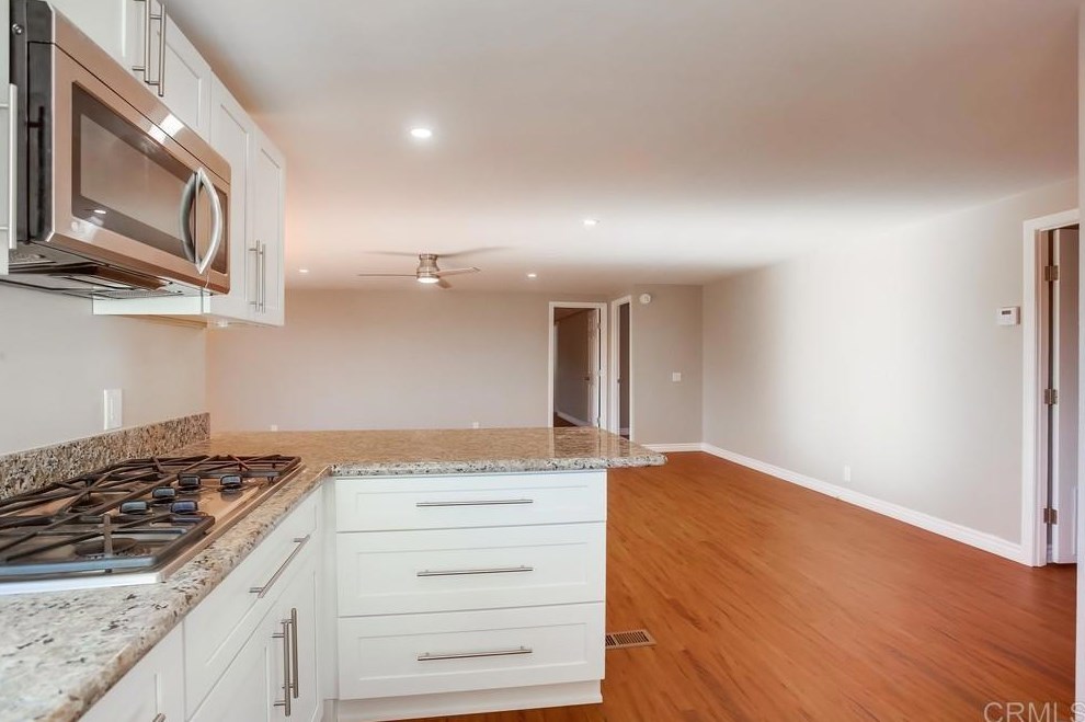 1654 Lotus Gln, Escondido CA  92026-1847 exterior