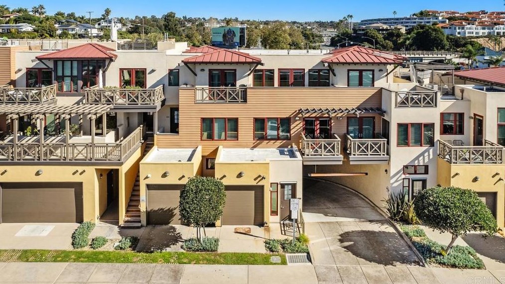 90 N Coast Hwy 101 #203, Encinitas, CA 92024