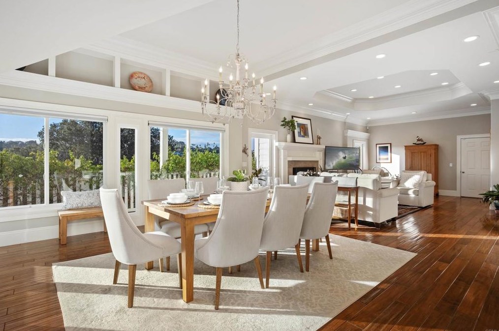 917 Highland Dr, Solana Beach, CA 92075