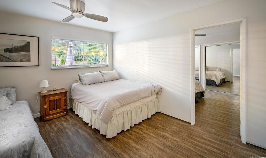 17550 Bear Valley Ln, Escondido CA  92027-6014 exterior