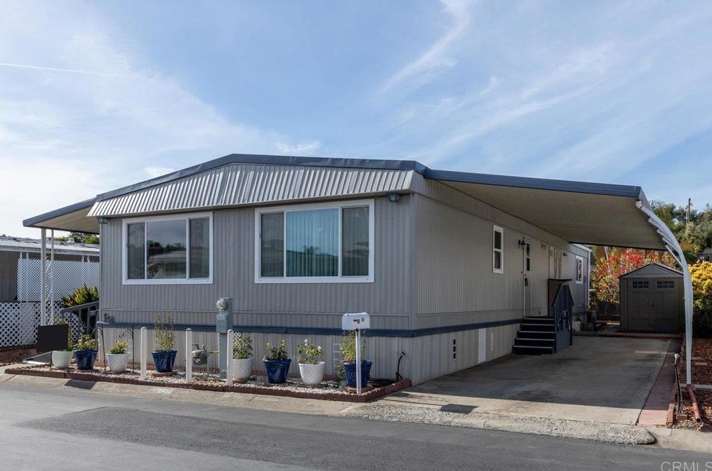 1010 E Bobier Dr #126, Vista, CA 92084