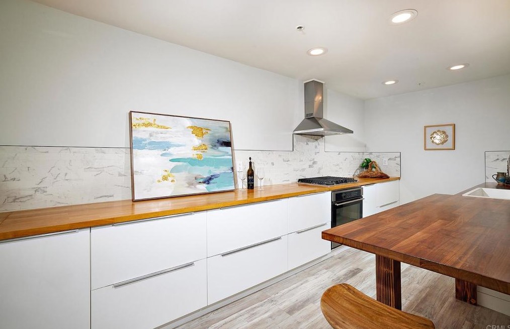 132 Mangano Cir, Encinitas, CA 92024