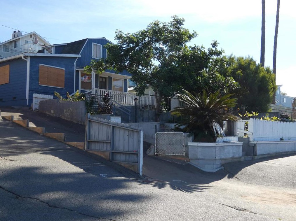 851 S Vulcan Ave, Encinitas, CA 92024