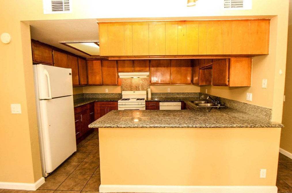 1309 Latham Ave, Hemet CA  92543-3853 exterior