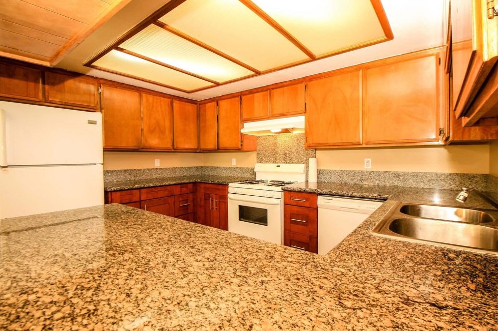 1309 Latham Ave, Hemet CA  92543-3853 exterior