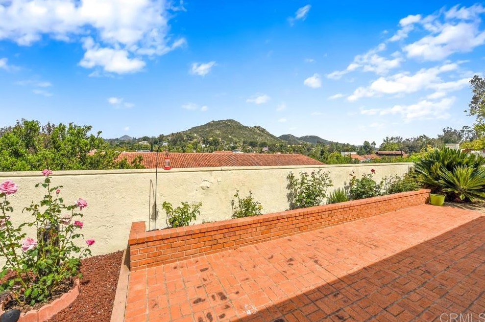 15987 Avenida Lamego, San Diego, CA 92128