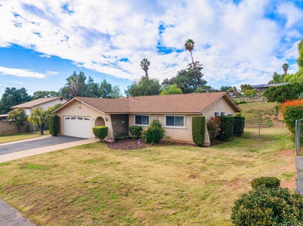 2157 Via Corte, Escondido, CA 92029-4409