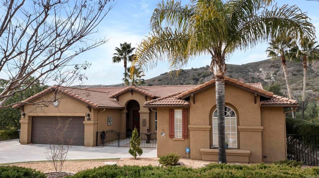 17046 Arena Way, Ramona, CA 92065-5935