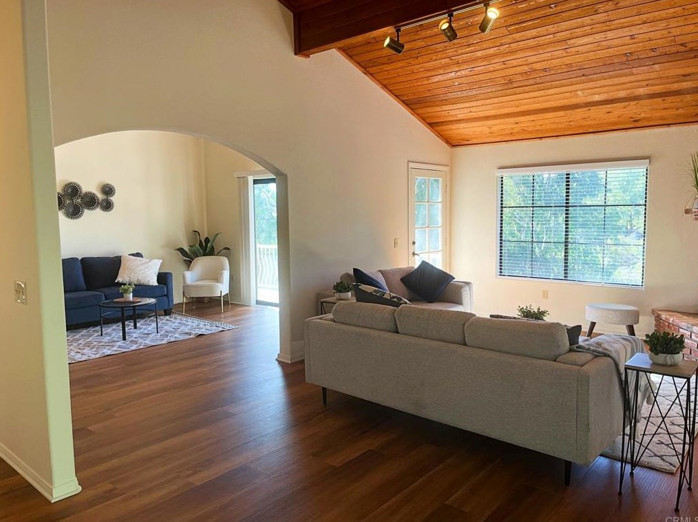 609 Yucca Rd, Fallbrook, CA 92028-2653