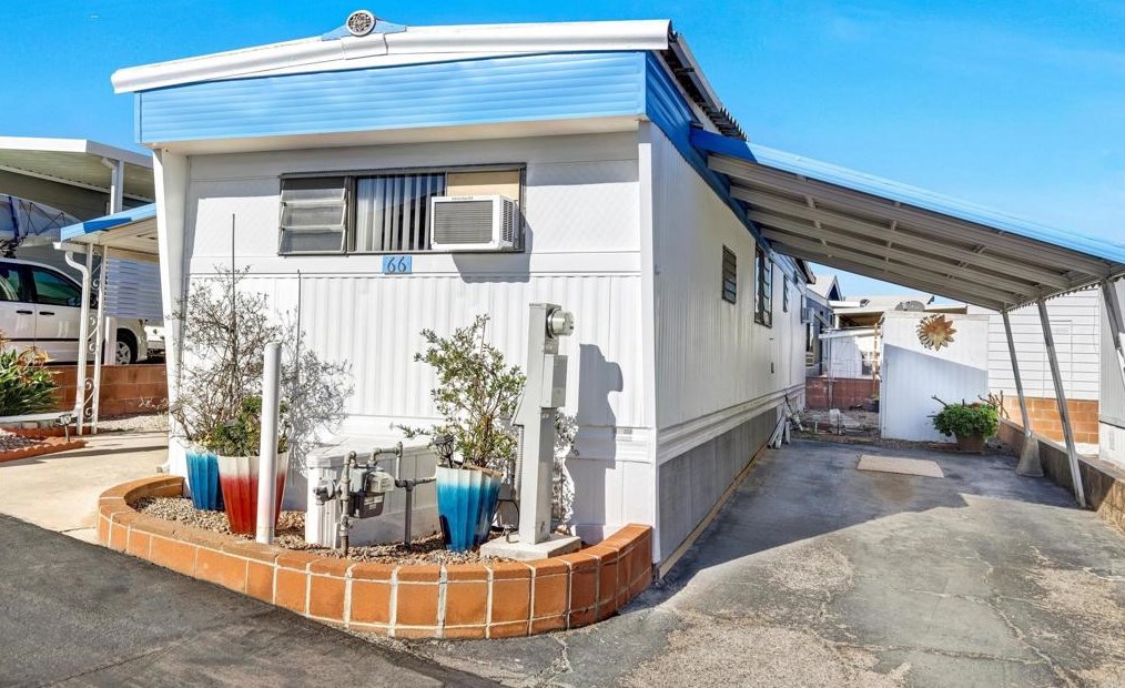 66 Hummingbird Ln, Oceanside, CA 92057