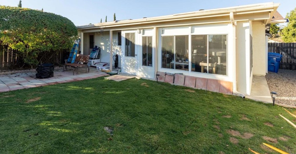 4593 Sunrise Rdg, Oceanside CA  92056-2948 exterior