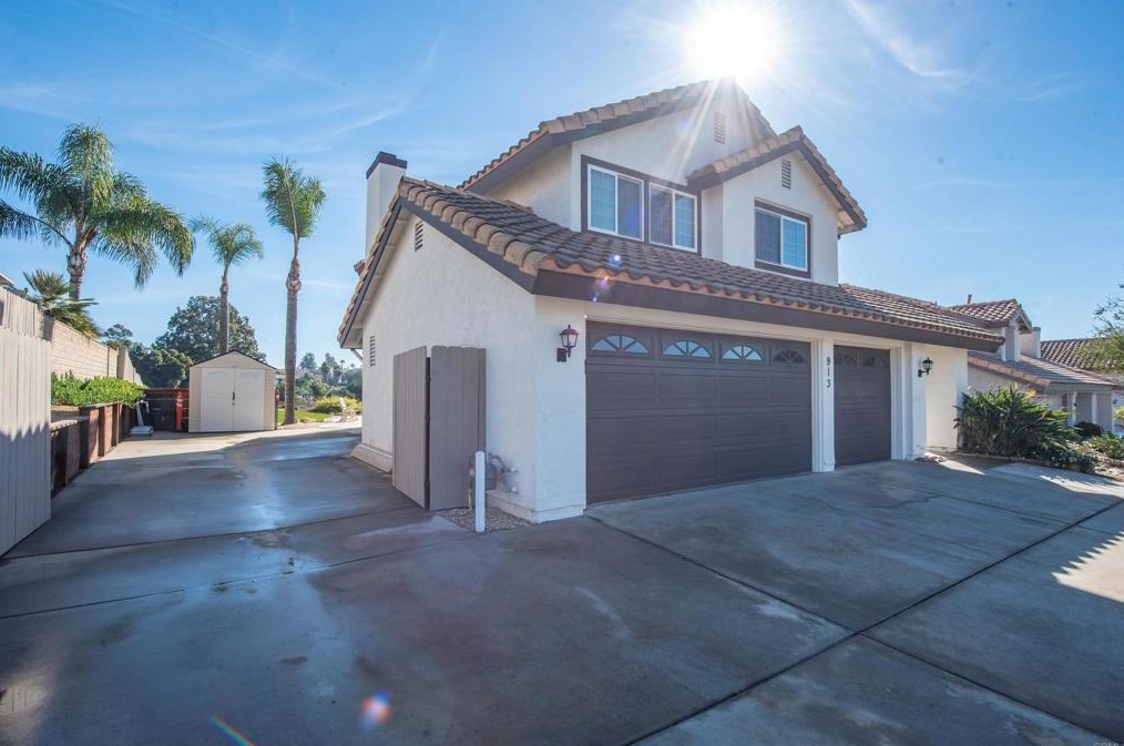 913 Homestead Pl, Escondido, CA 92026-2369