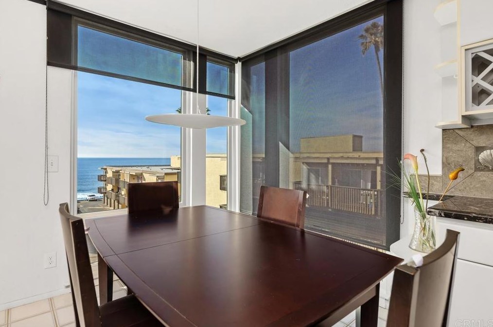 424 Stratford Ct #a25, Del Mar, CA 92014