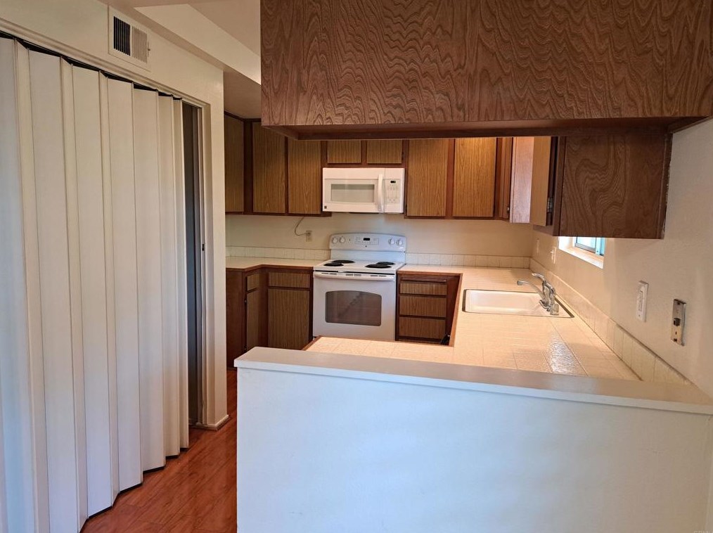 312 Ivy Ter, Fallbrook, CA 92028-2000