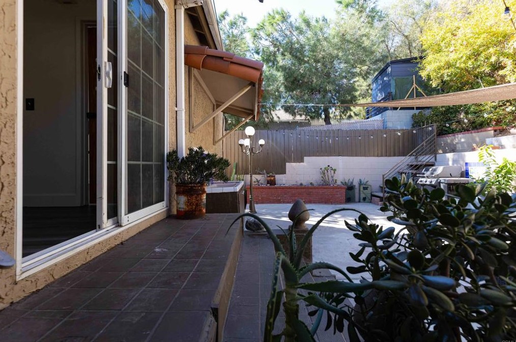 4917 Ithaca Ave, Los Angeles CA  90032-3310 exterior