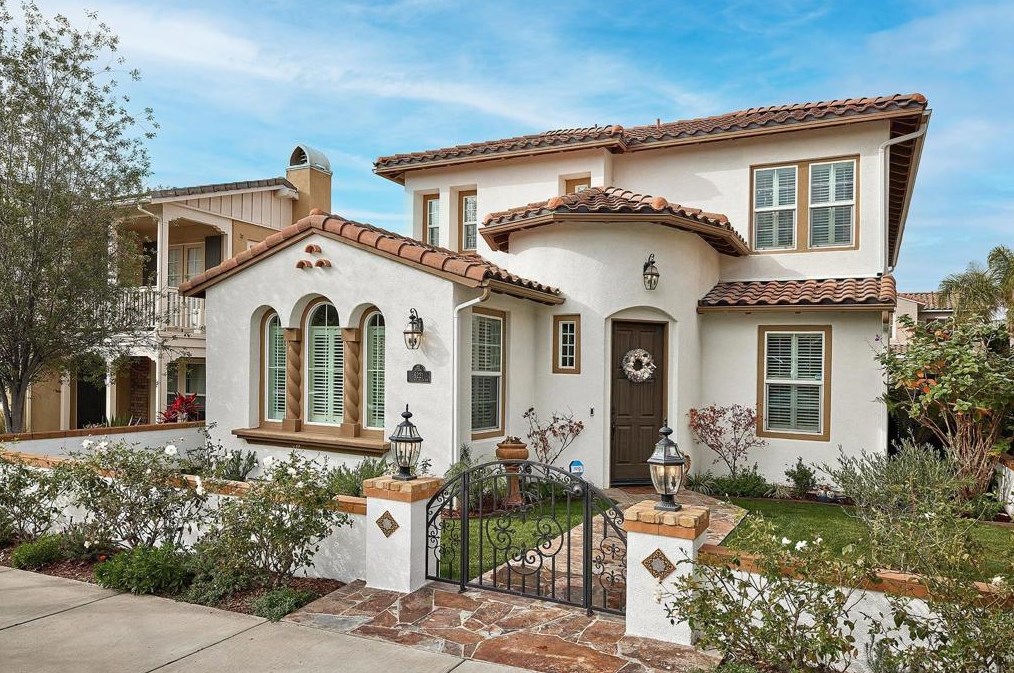 6221 Village Green Dr, Carlsbad, CA 92009