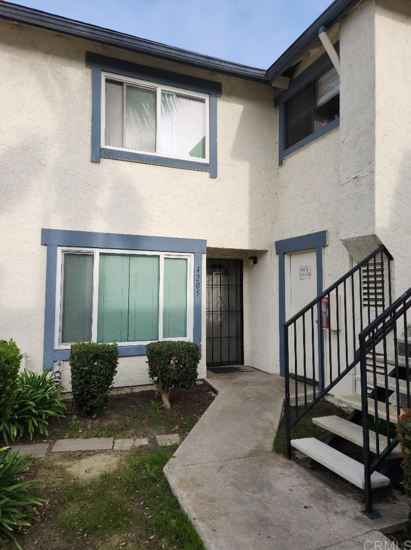 4205 Tiberon Dr, Oceanside, CA 92056