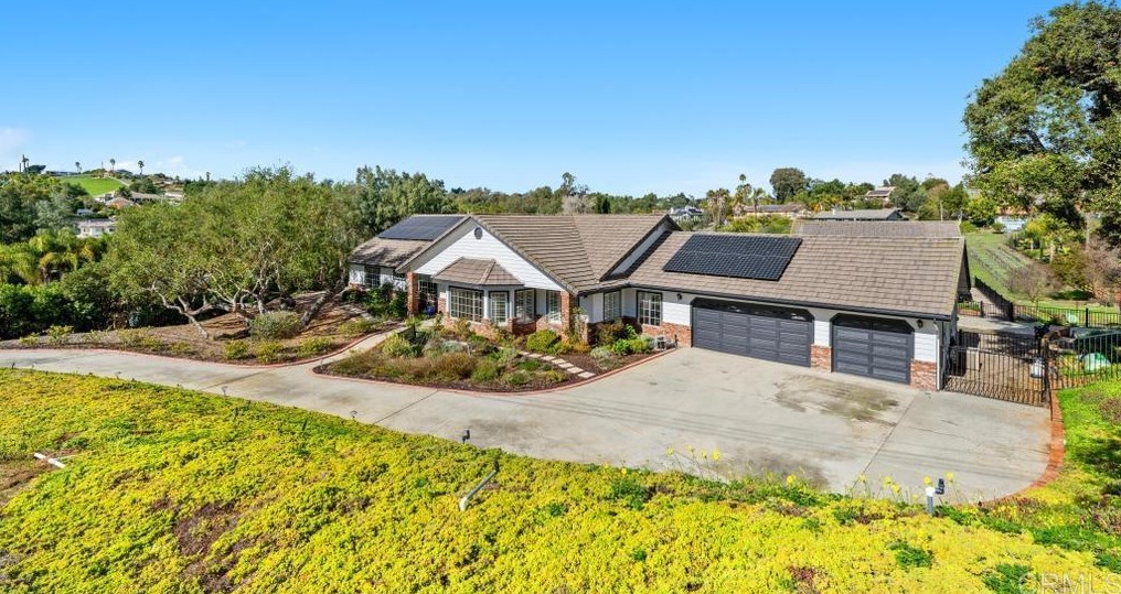 158 Calle Linda, Fallbrook, CA 92028-7914